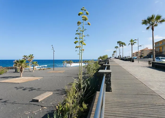 Home2book Angy's Seaside Home, Candelaria 펜션 *